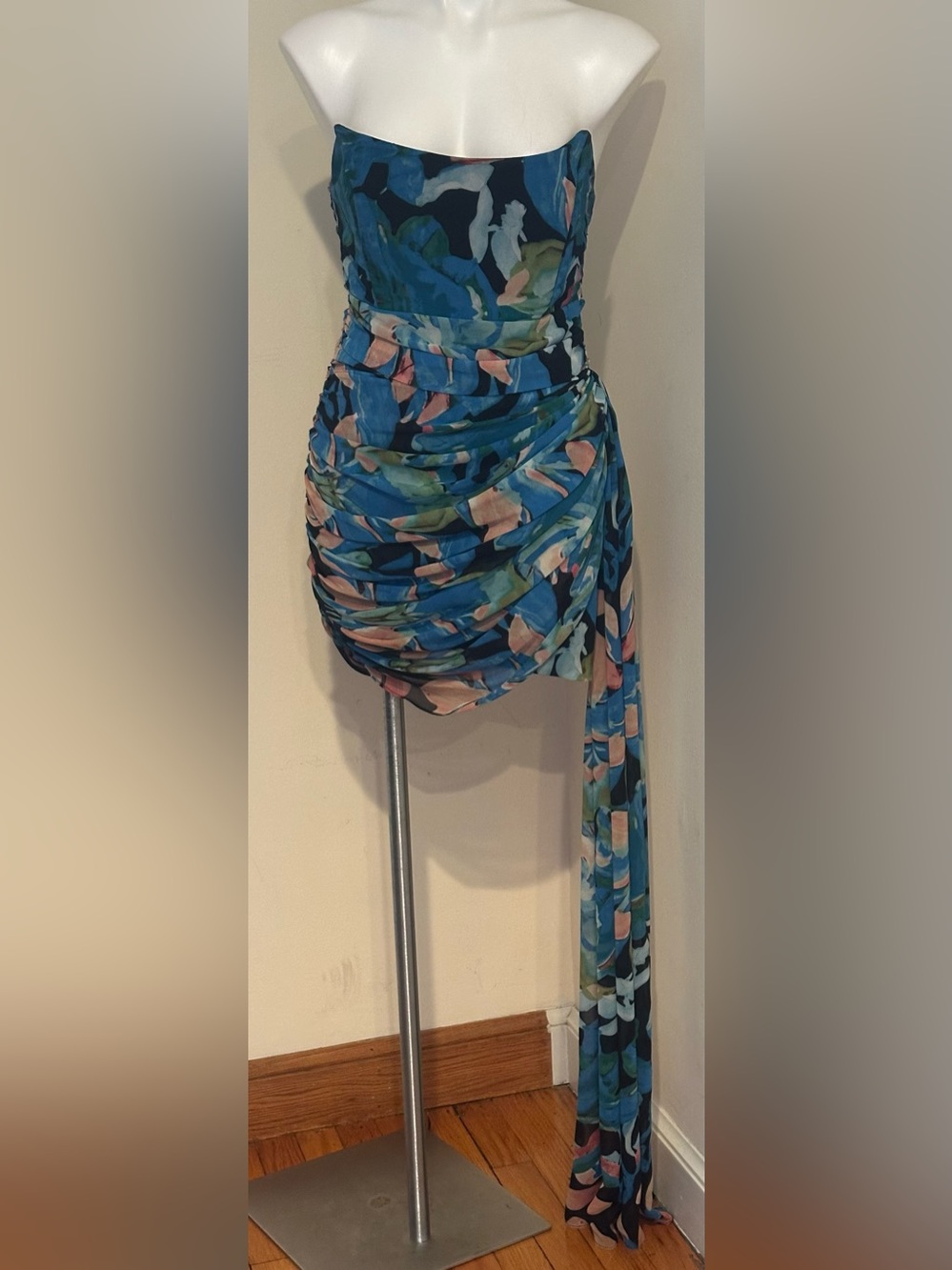 LUXXEL Livy Tropical Floral Sash Boning Rubber Hold Strapless  Mini Dress  Sz M